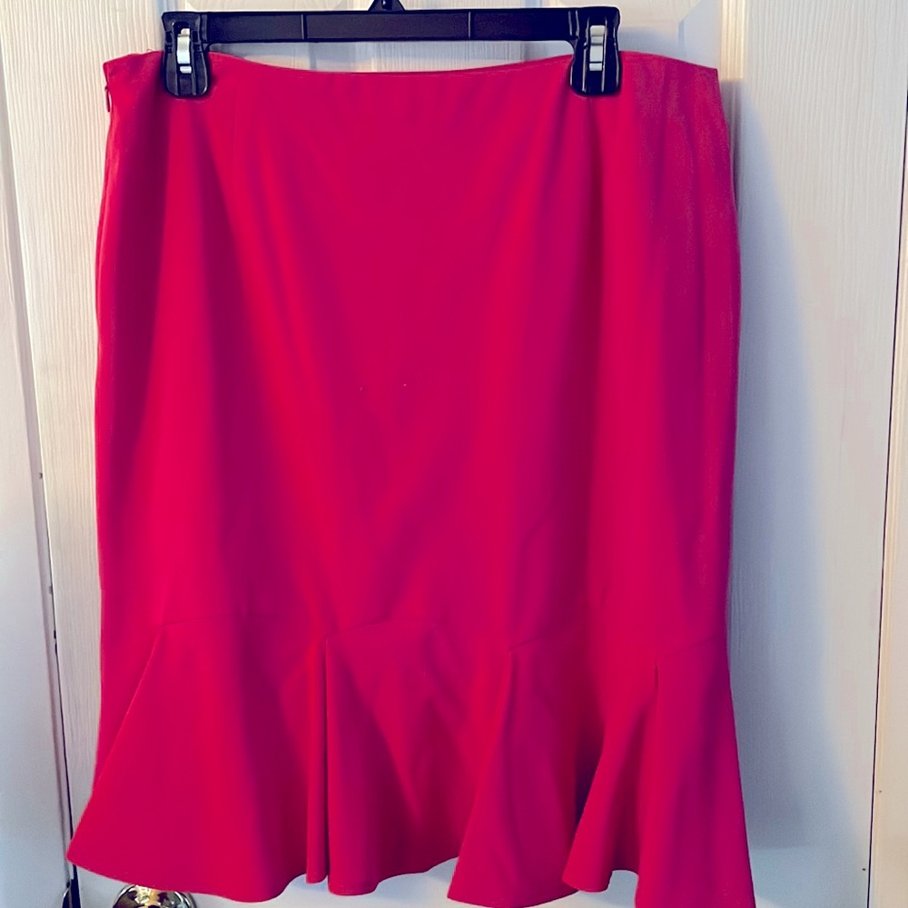 Nine West Hot Pink Peplum Hem Skirt Size 10 NWOT